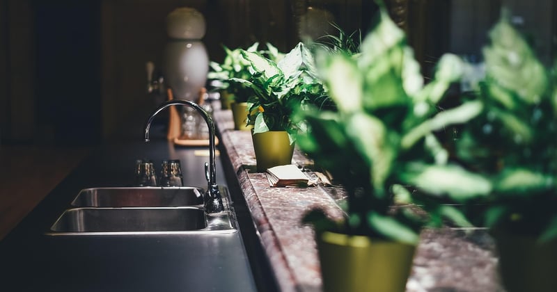 Quel matériau pour un plan de travail de cuisine durable ? Le guide